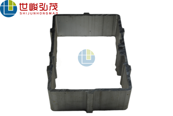 3000T機(jī)大方管工業(yè)鋁合金型材-1
